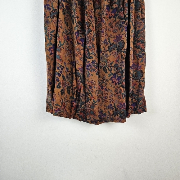 Jos A Bank Women's Floral Skirt Size 10 - Picture 2 of 6